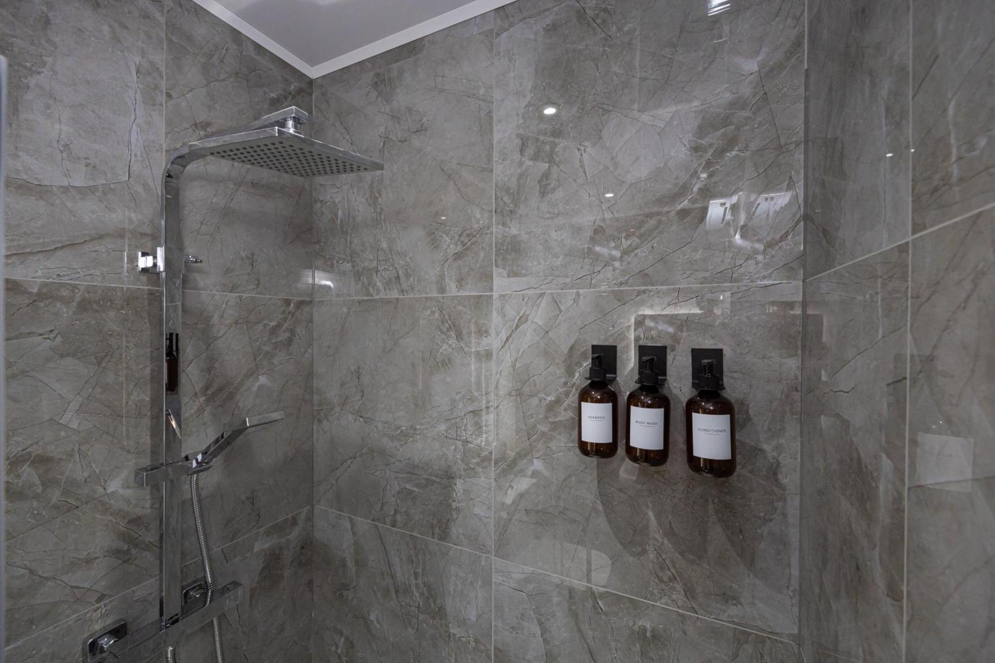 The Kent- Luxury Rooms Manchester Exterior photo
